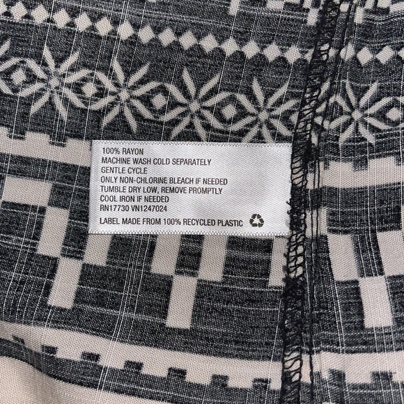 Knox Rose black white boho dress with balloon sleeves low cut plus size 2x - Picture 9 of 9